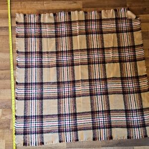 100% acrylic 50x53 Scarf